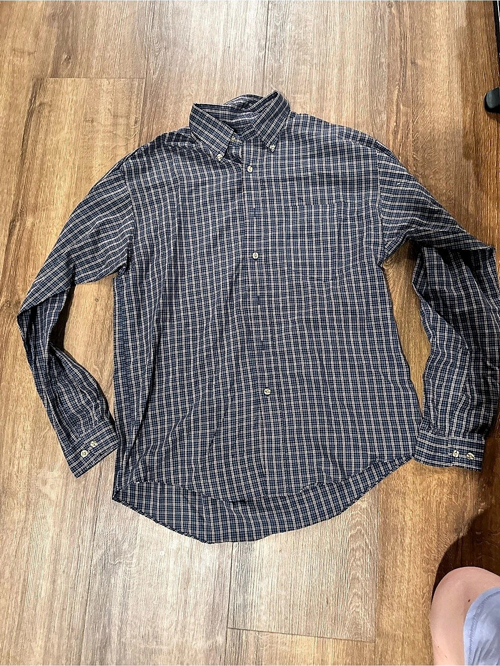 Haggar Plaid Button Down in Blue & Red Size Medium
